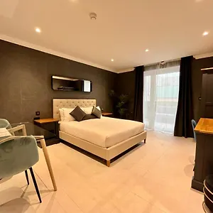  Aparthotel Sliema Studios